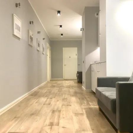 Apartment Fractal Guest - Centrum Andersia Square & Old Town Poznan
