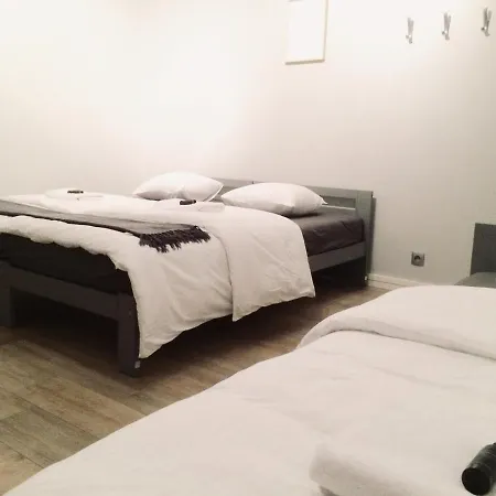 Fractal Guest - Centrum Andersia Square & Old Town Apartment Poznan