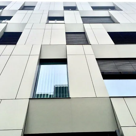 Apartment Fractal Guest - Centrum Andersia Square & Old Town Poznan
